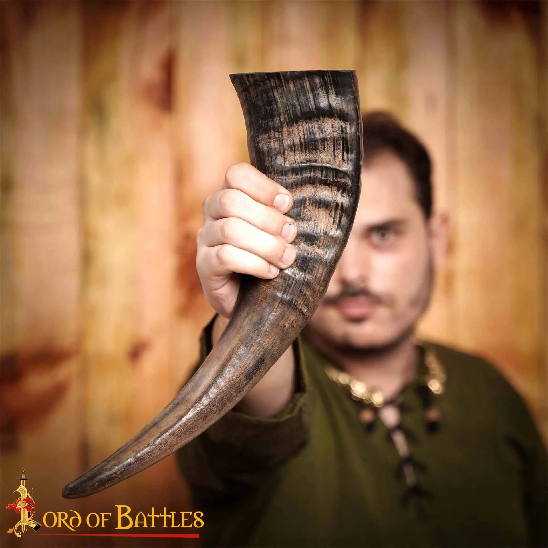 Cuerno de búfalo vikingo para beber hecho a mano