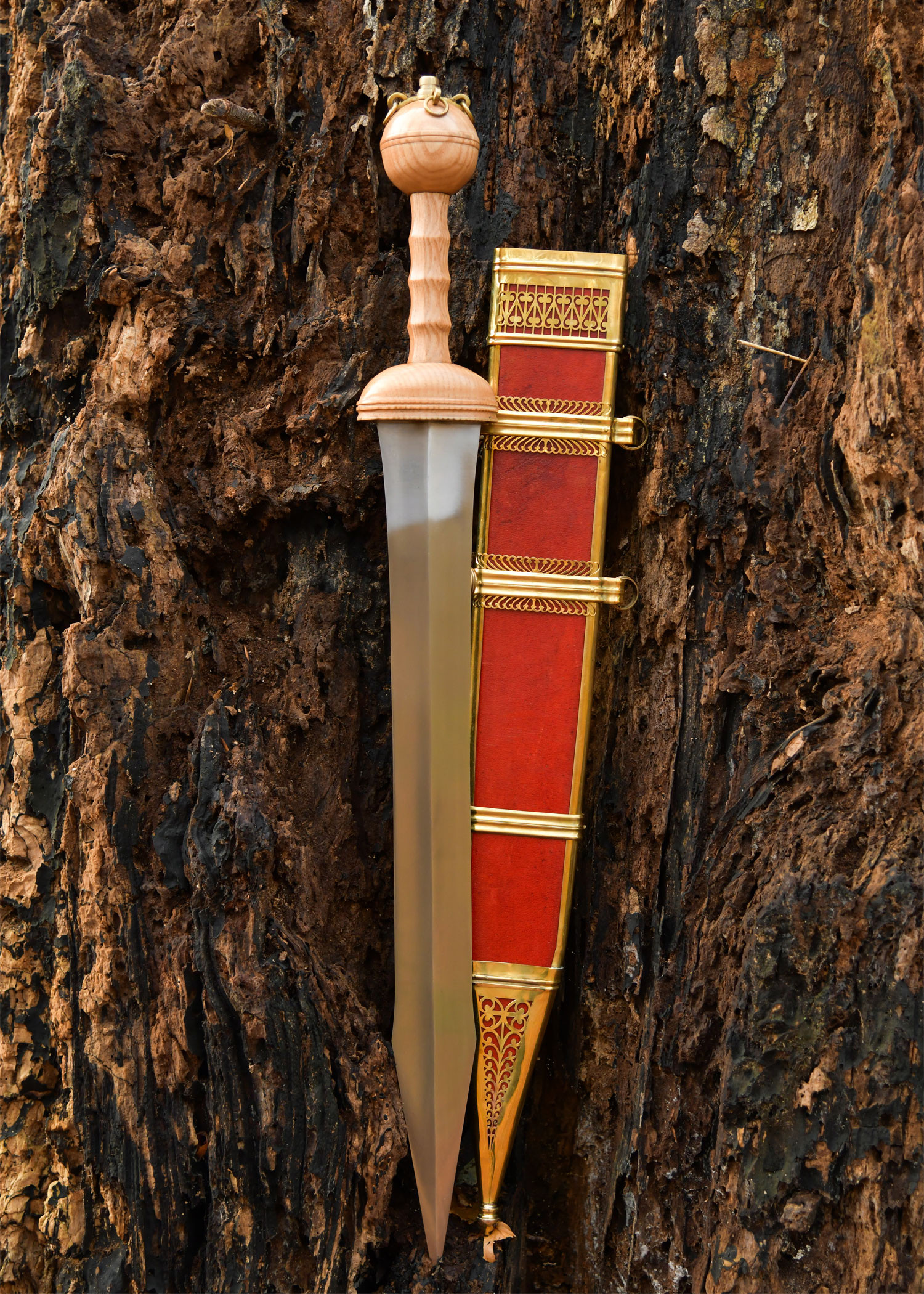 Espada Gladius Romano Dubravicaj con vaina (siglo I d.C.)