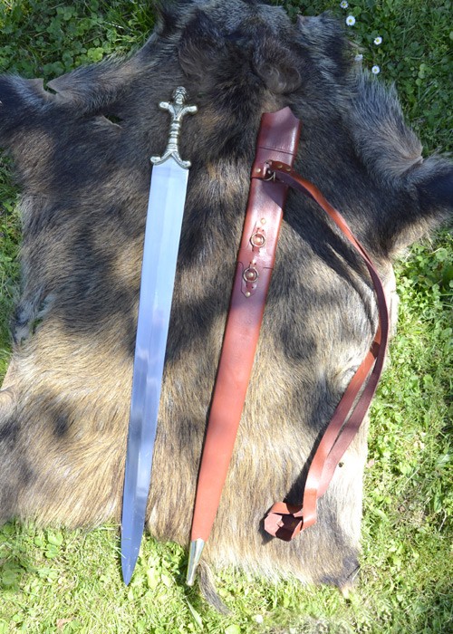 Espada larga Celta con vaina