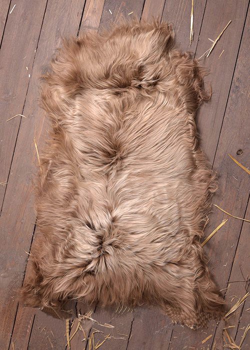 Piel de oveja, 115 cms.