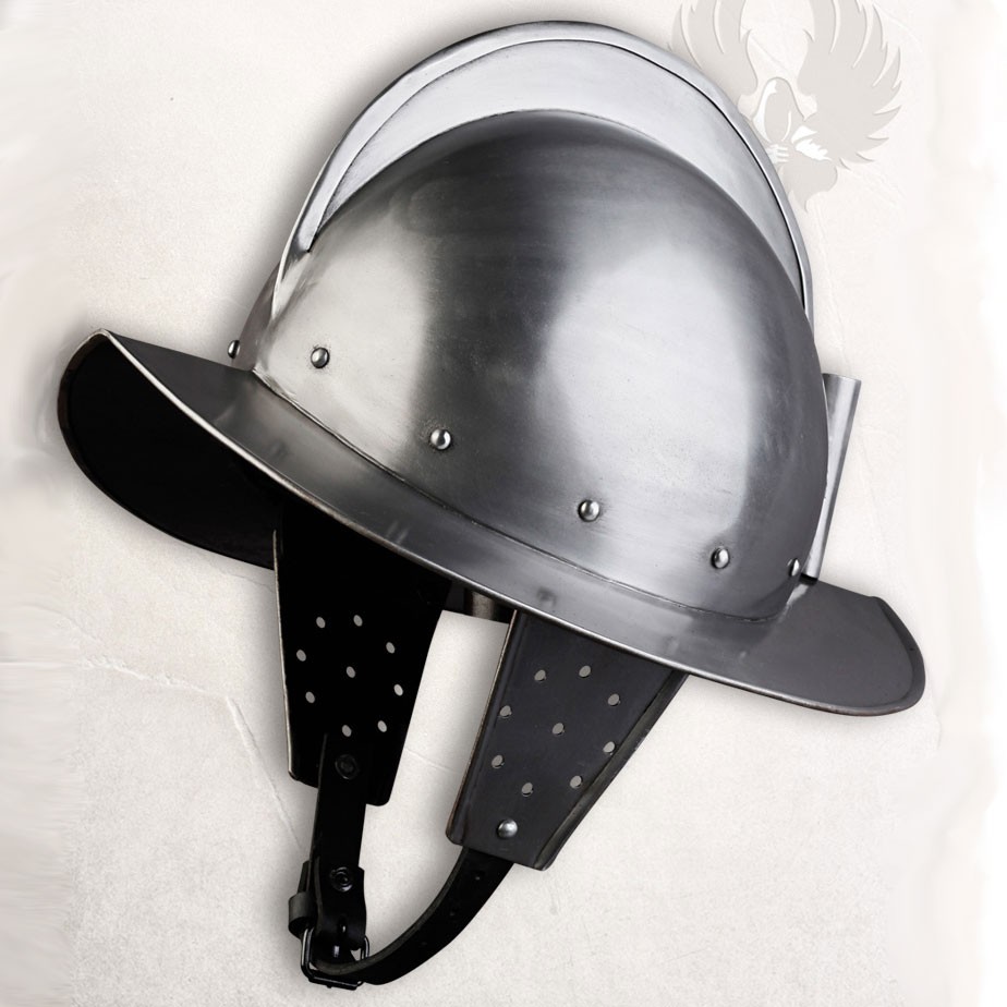 Casco Morrión Rodrigo con alas, siglo XVI