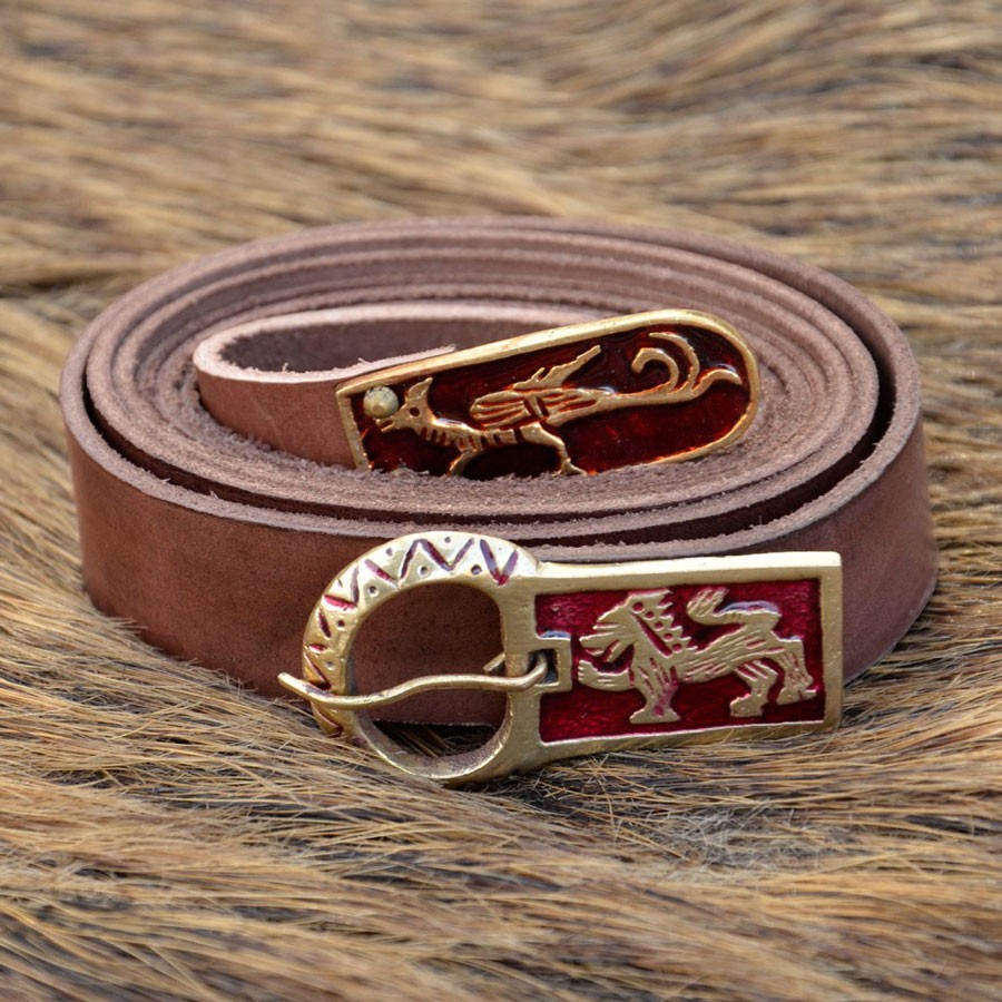 Cinturón largo medieval con leones