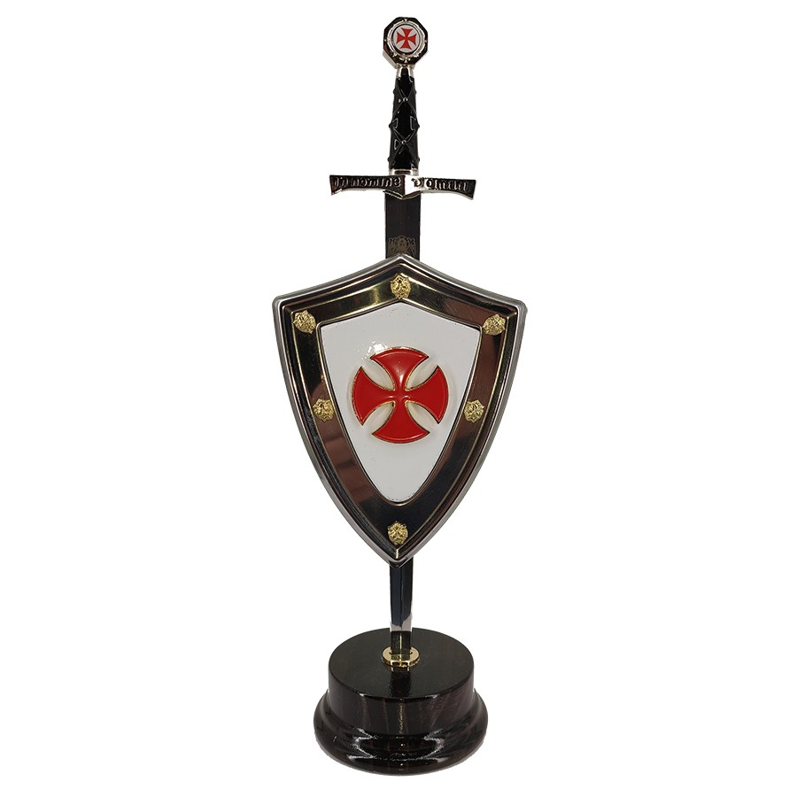 Set Cruzados, abrecartas con escudo y stand