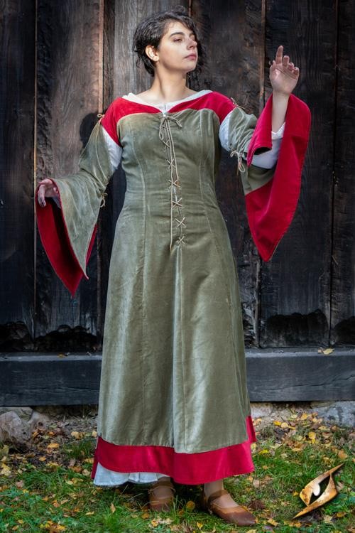 Vestido medieval Reina Isobel, color verde