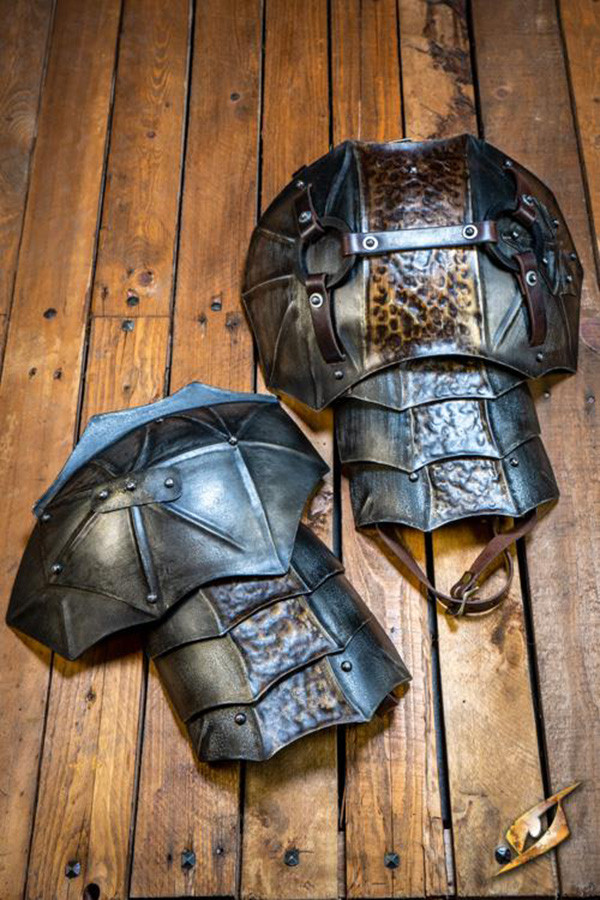 Hombreras del Orco Asaltantes, LARP