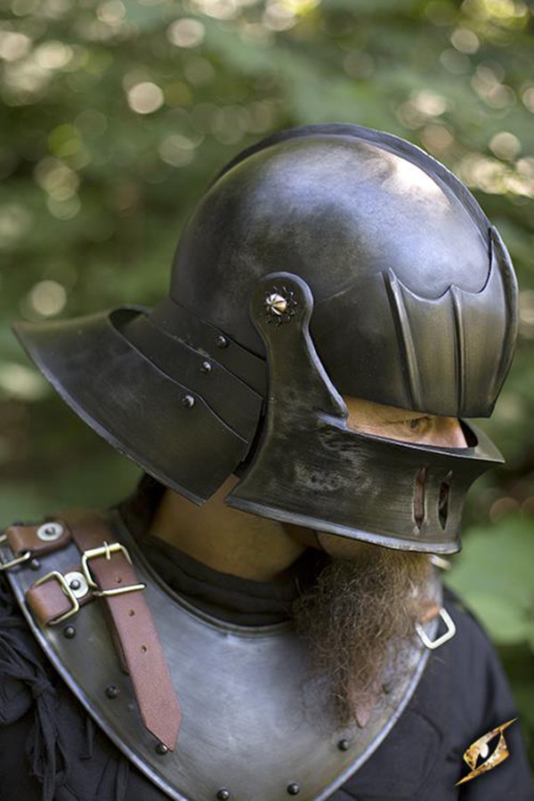 Casco Sallet con visera, Oscuro épico