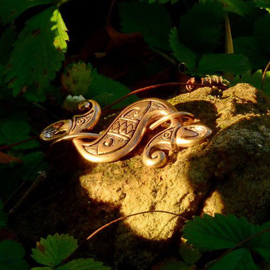 Broche Celta Dragonesco Caballito de Mar, siglo I d.C.