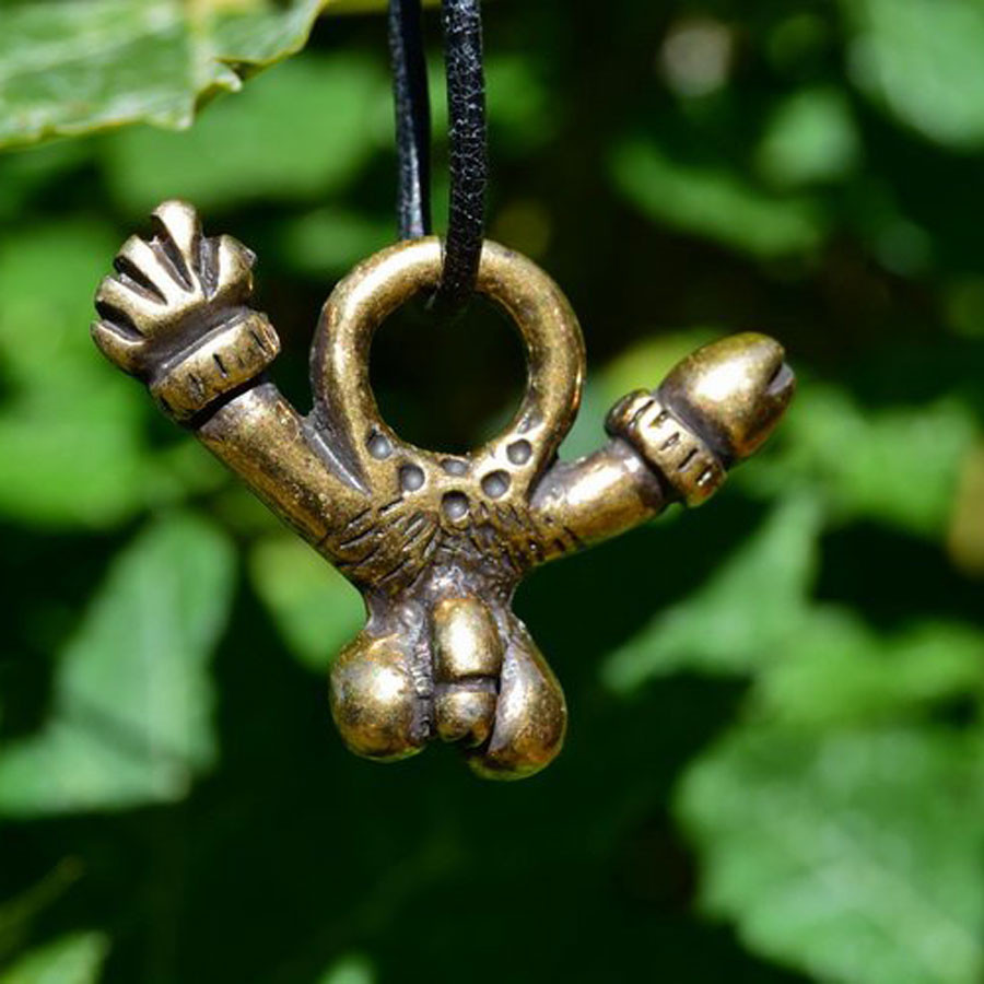 Colgante y amuleto de falo romano