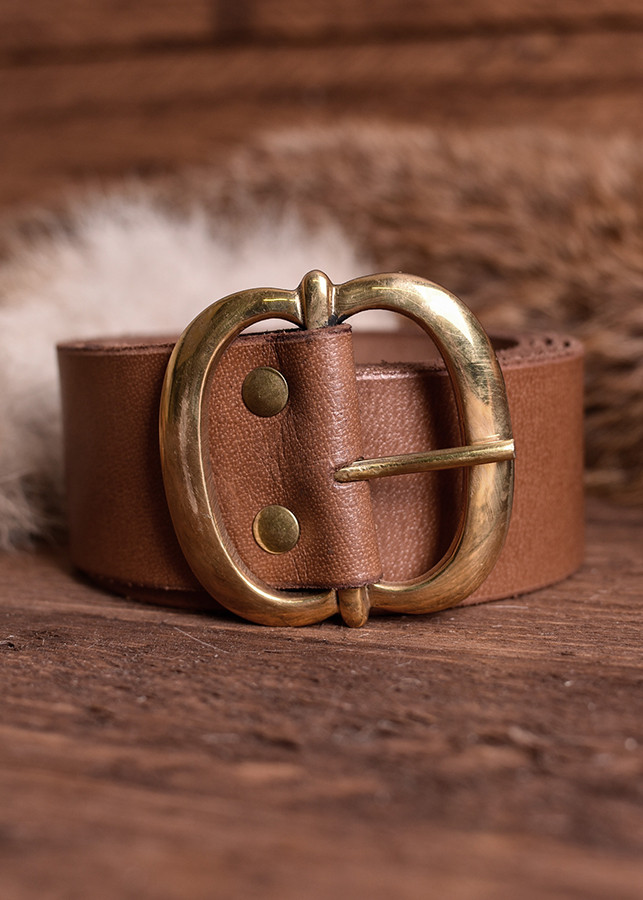 Cinturón medieval de 135 cm. con hebilla de latón, color marrón