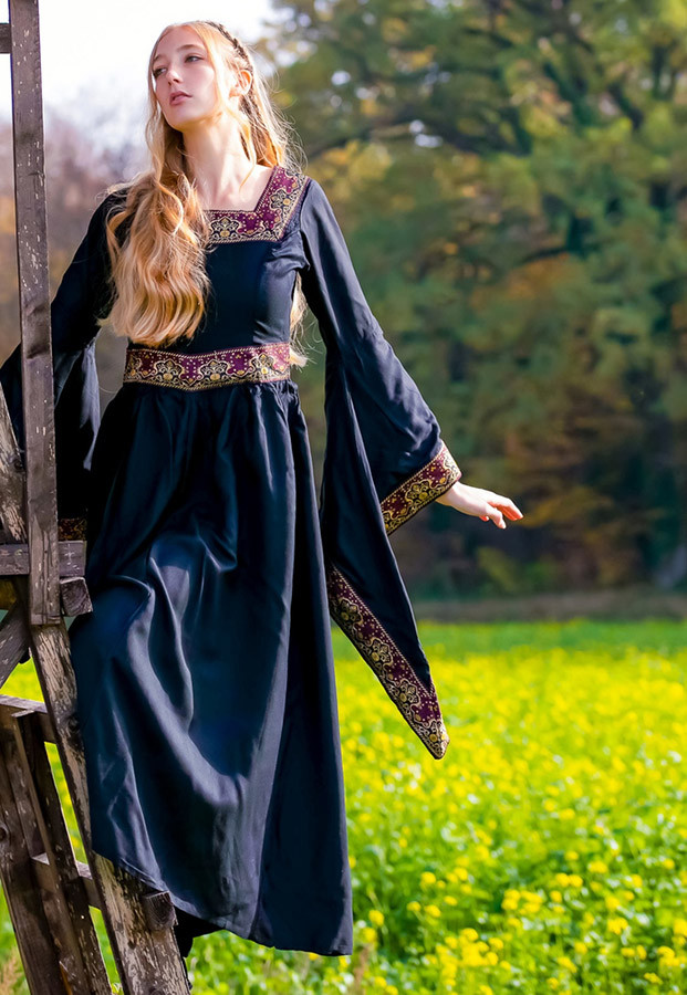Vestido nobleza medieval, negro