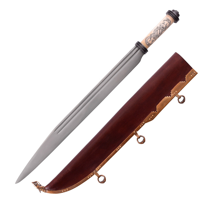 Seax vikingo largo con empuñadura en hueso, siglo X