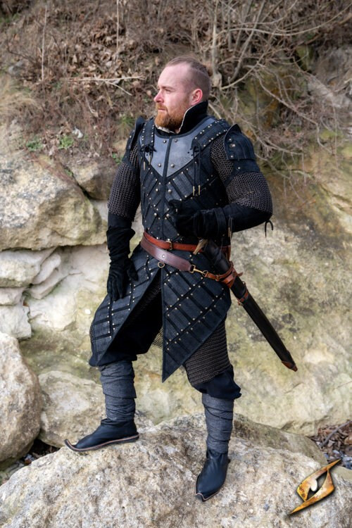 Armadura-brigantina del guerrero leñador en piel de gamuza negra