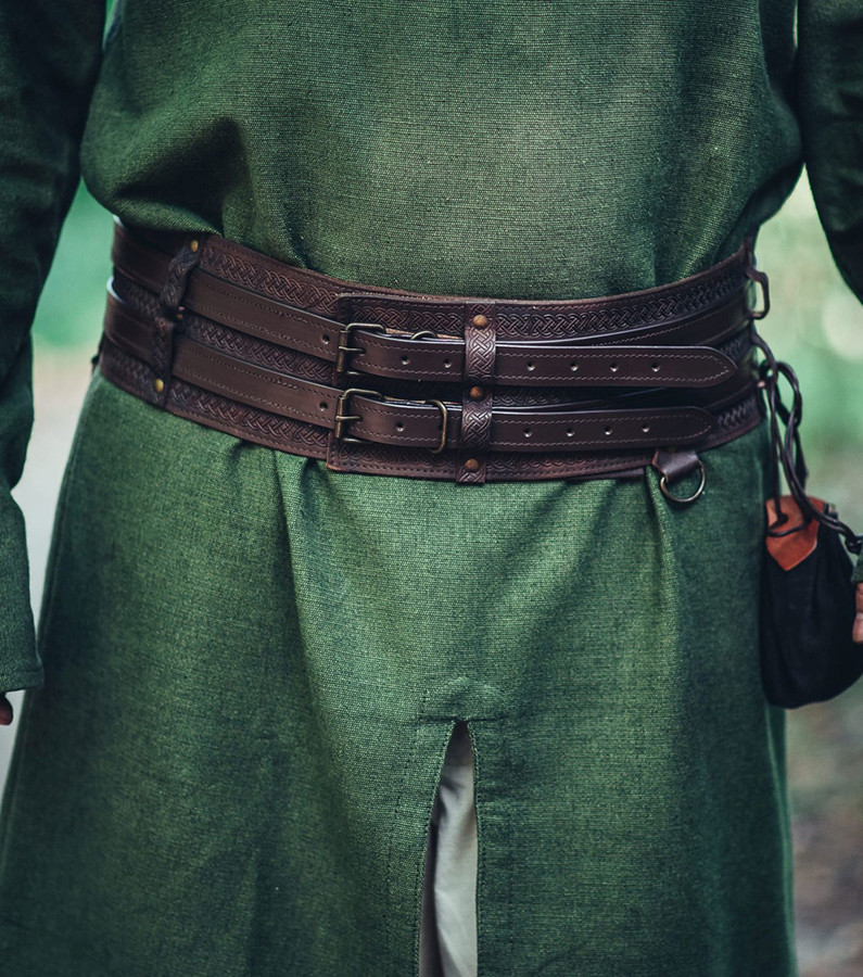 Cinturón vikingo robusto modelo Anike, marrón oscuro