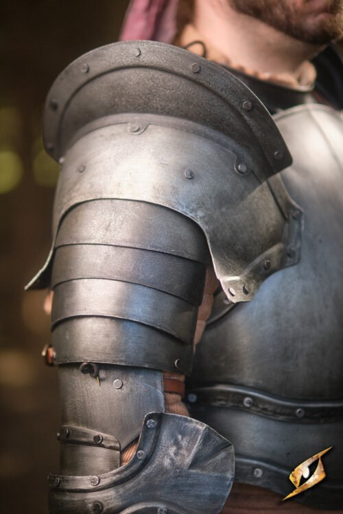 Hombreras en acero negro Épico serie Capitán, Epic Armoury