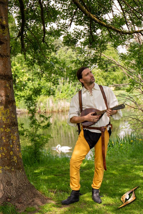 Calzas de época en algodón color Amarillo Grifo