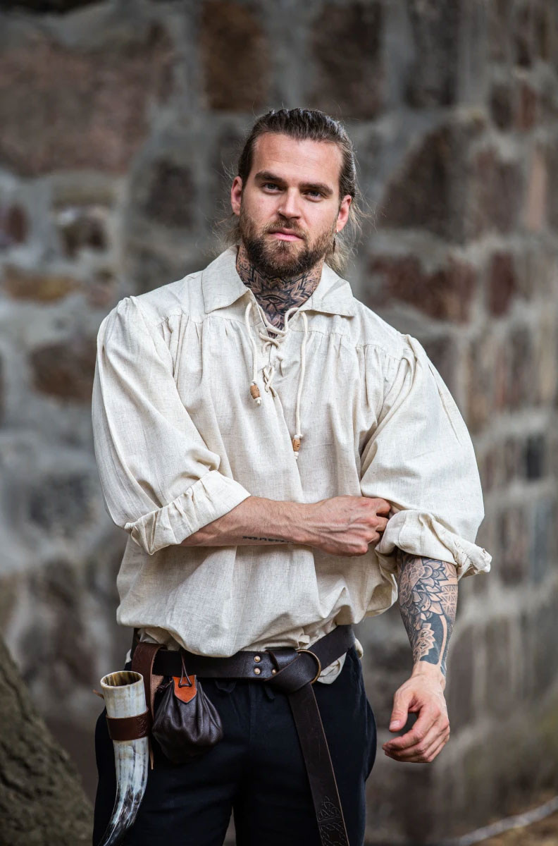 Camisa pirata Artur con cordones, color blanco natural