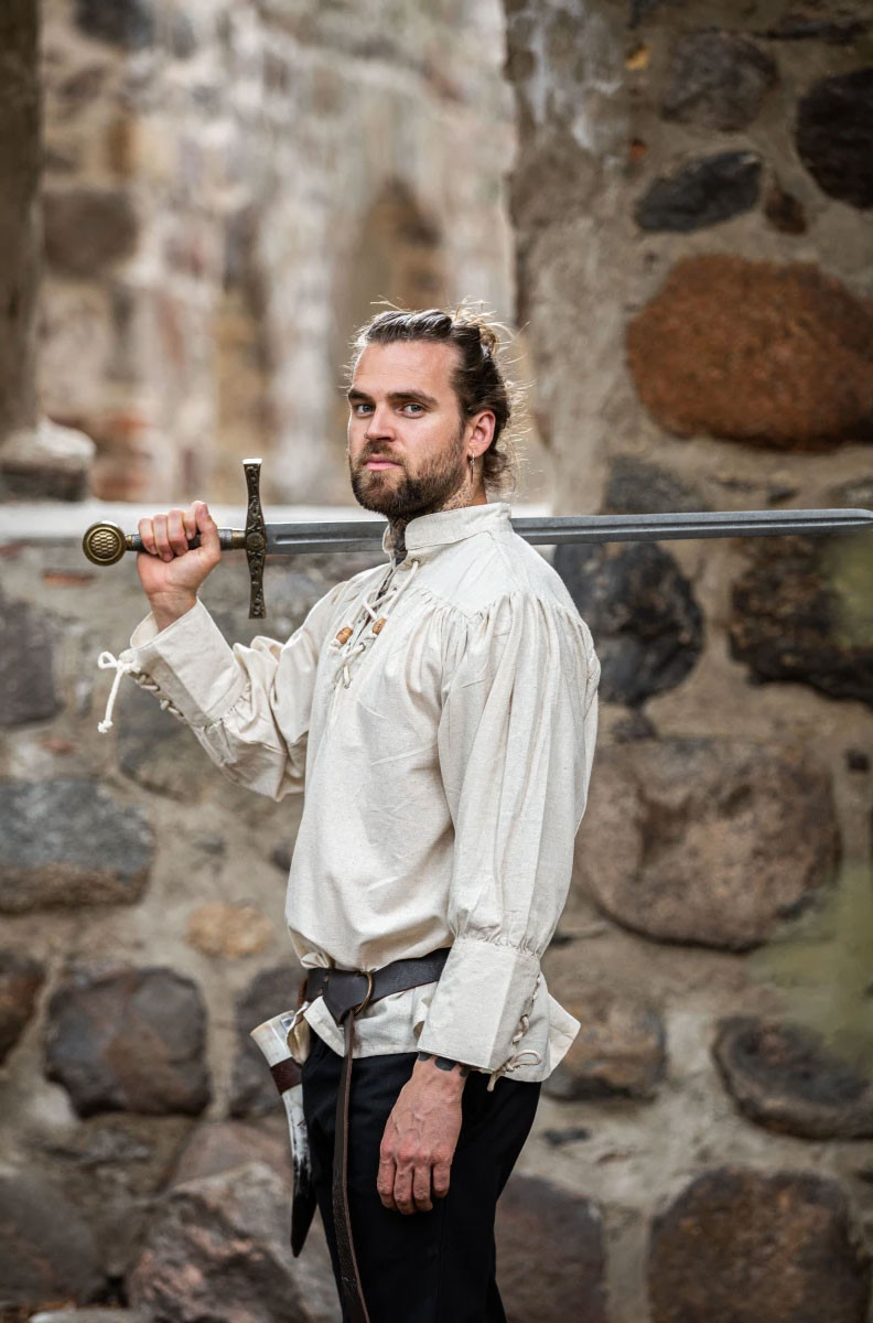 Camisa Thor con cordones