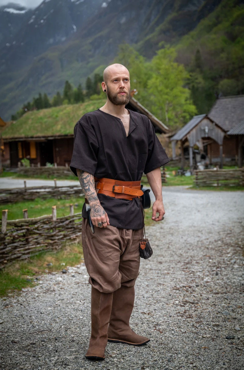 Túnica vikinga manga corta Olaf, negra