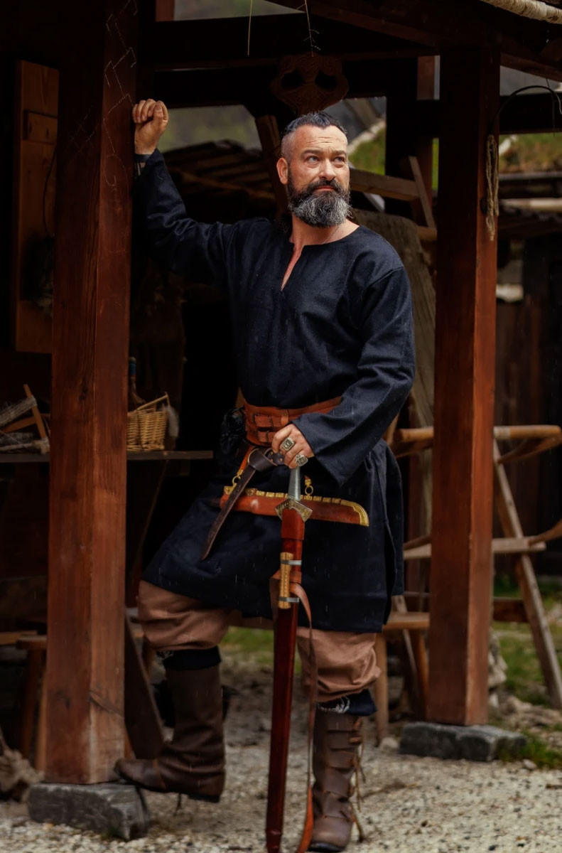 Túnica vikinga Olvisson, lana negra