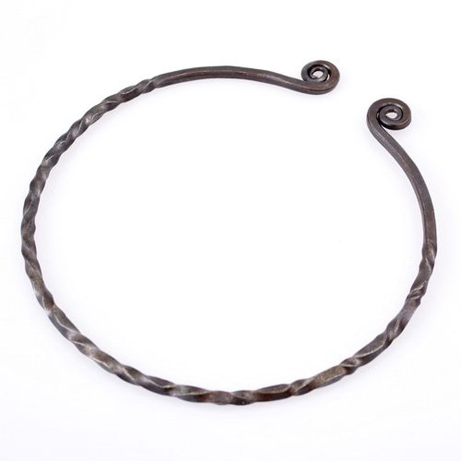 Torque Celta para Cuello con acabados en espiral