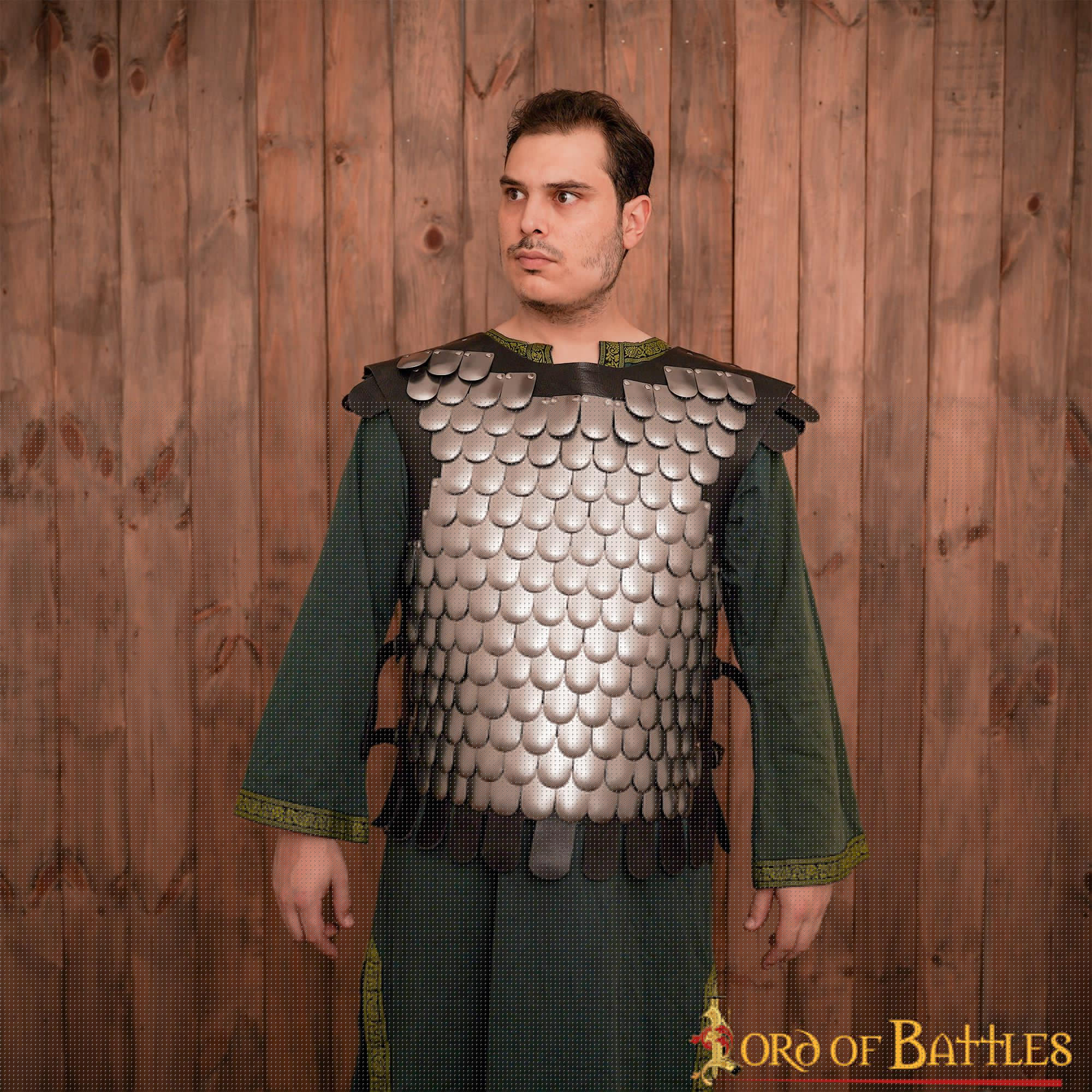 Armadura vikinga de cuero y escamas LARP