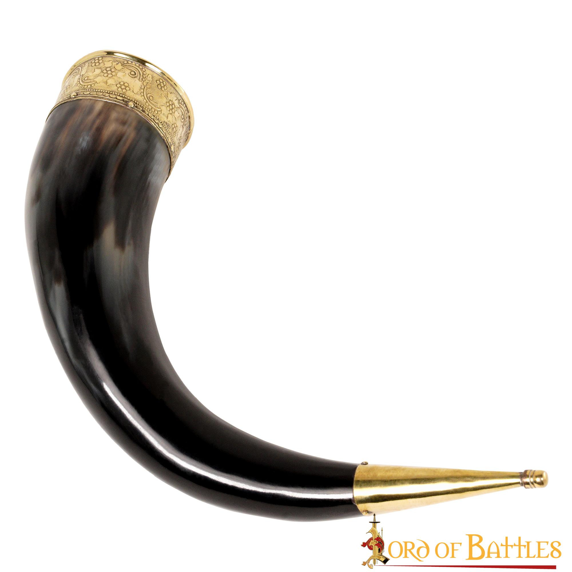 Cuerno vikingo para beber con decoraciones de latón