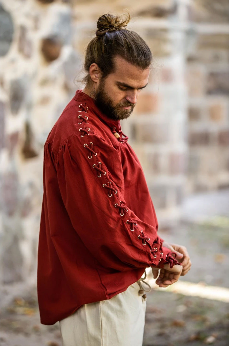 Camisa medieval Adrián con cordones, color rojo