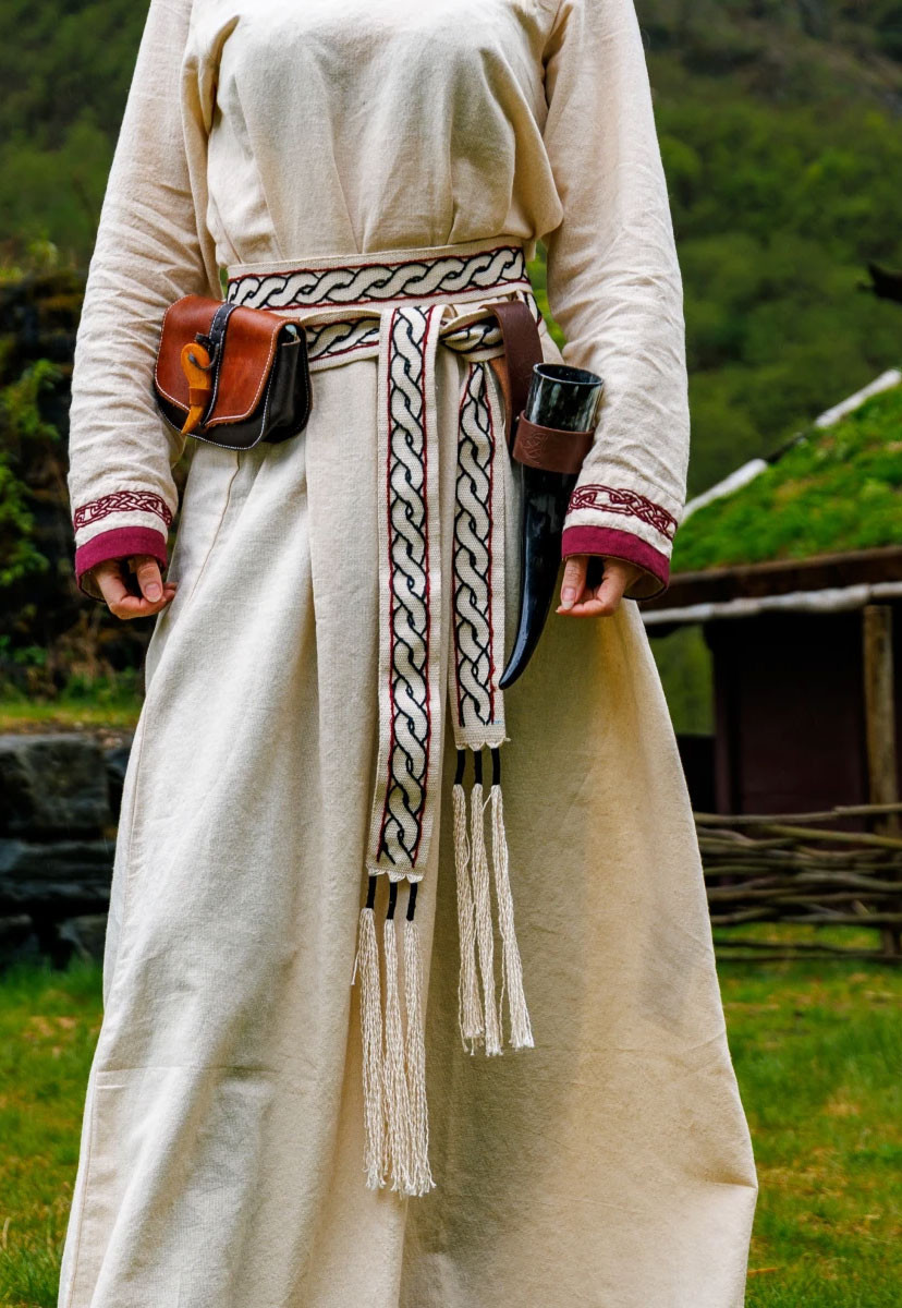 Cinturón vikingo modelo Elina, algodón blanco natural