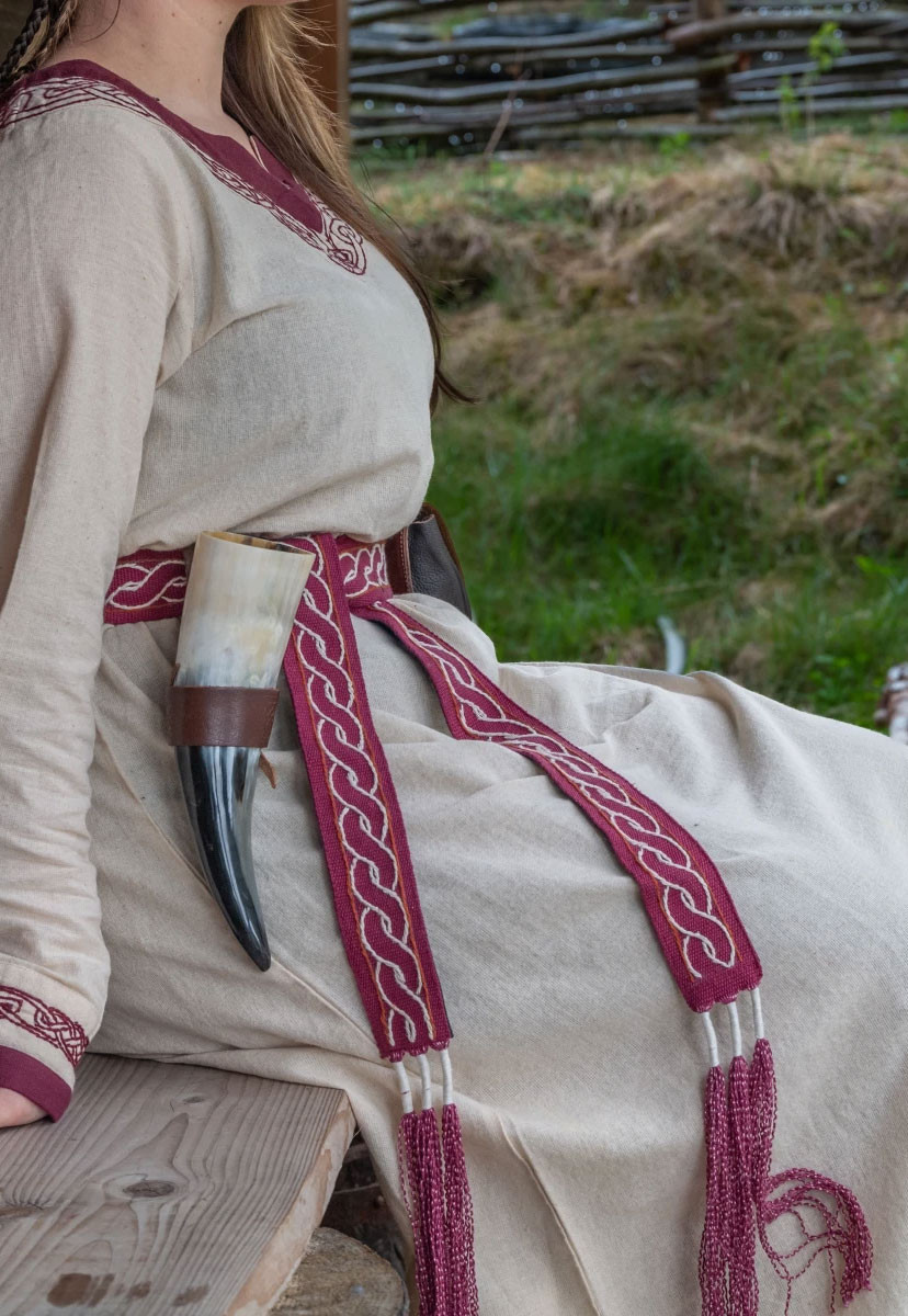 Cinturón vikingo modelo Elina, algodón rojo