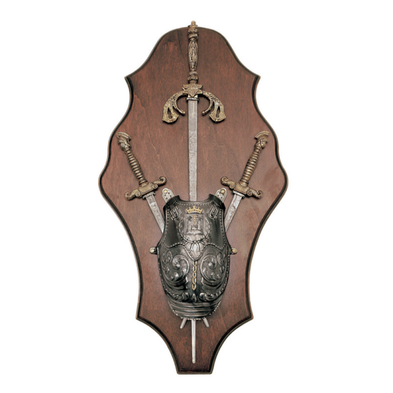 Panoplia medieval con espada tizona, 2 estiletes y peto (52x29 cm.)