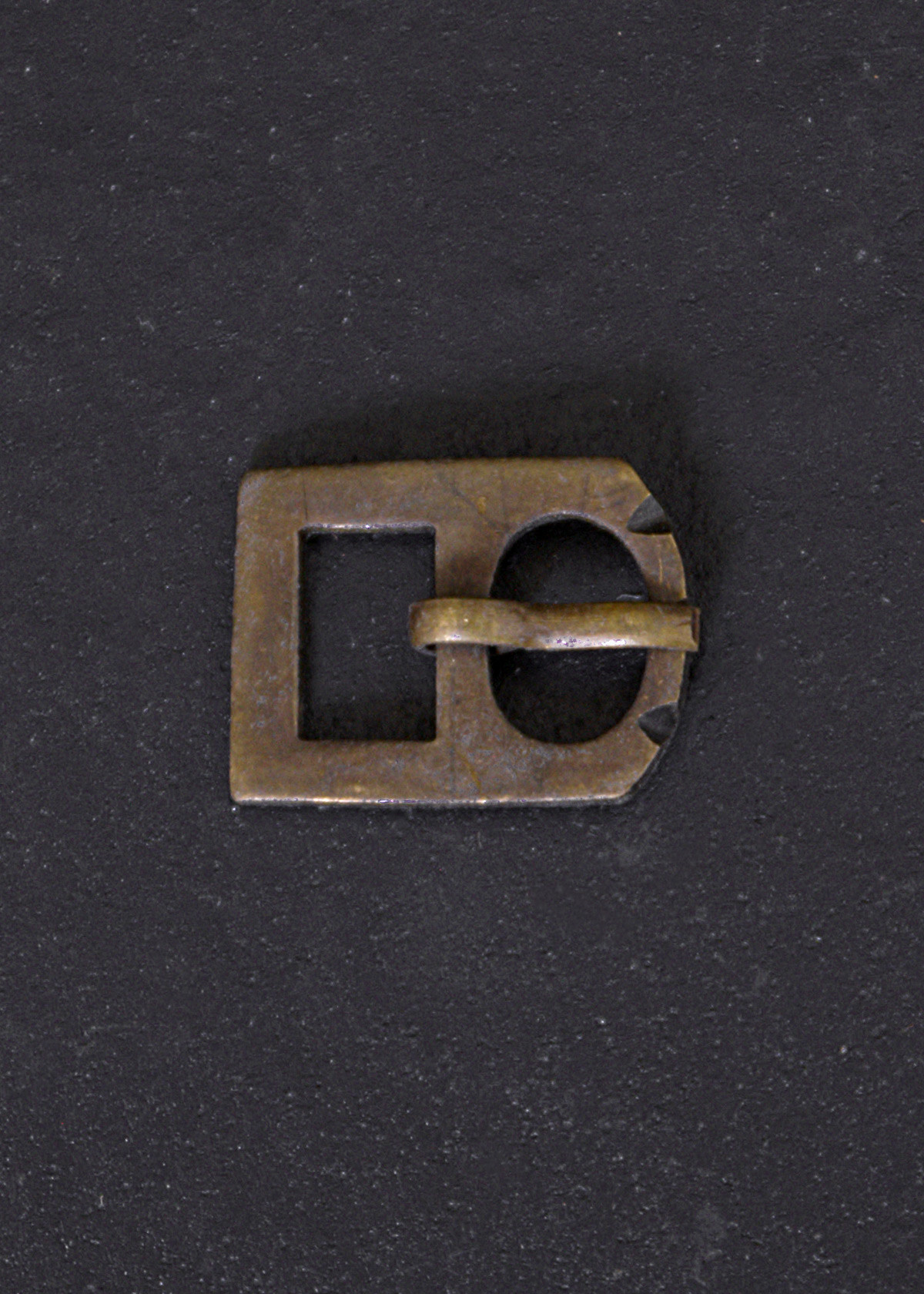 Hebilla época medieval para cinturón número 11, en latón