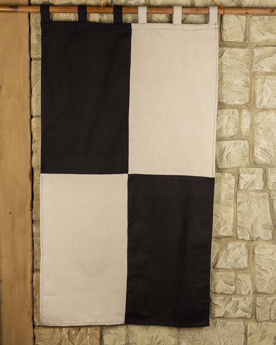 Estandarte cuartelado algodón pesado 160 x 75 cm. (negro-crema)