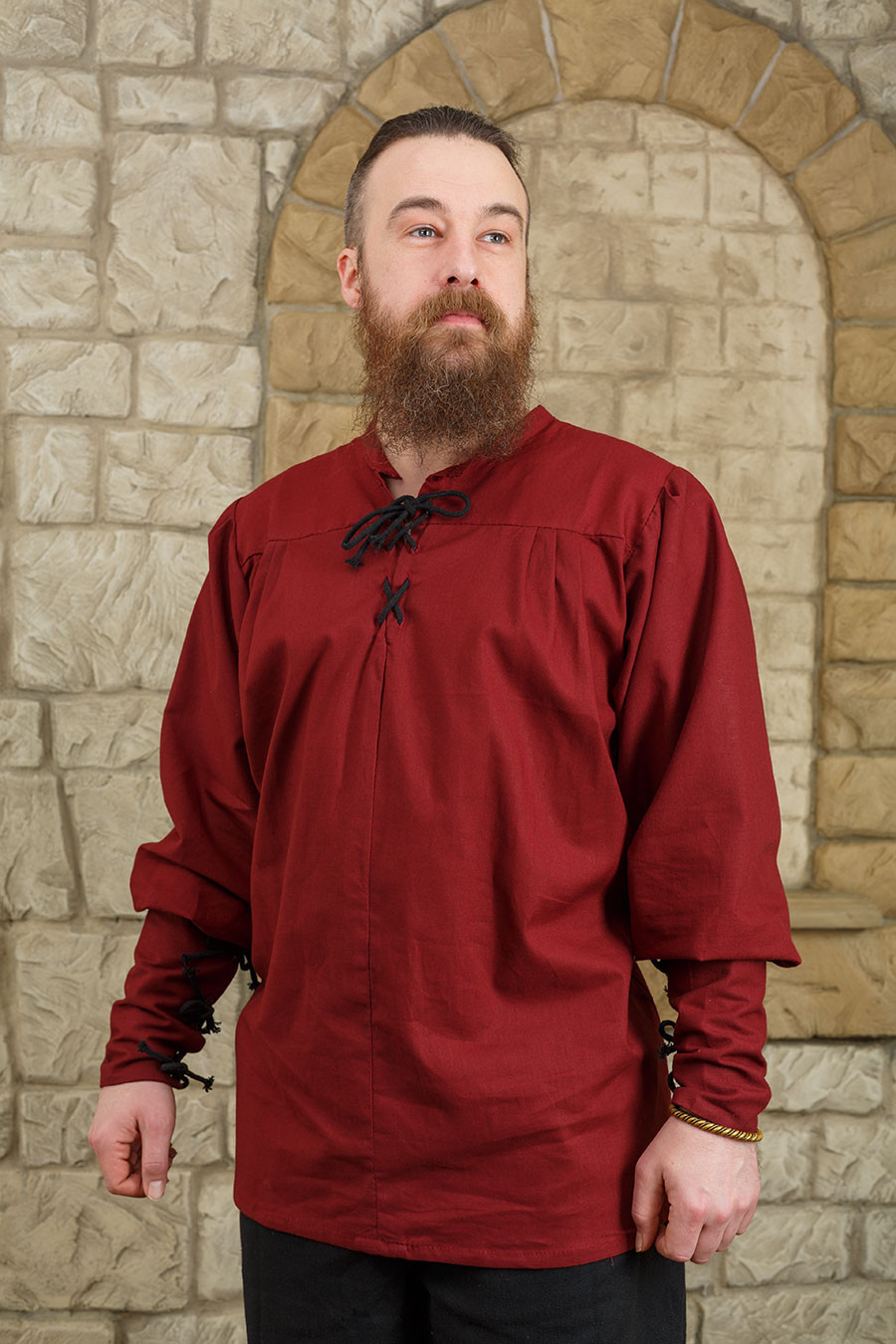 Camisa medieval de lazos modelo Simon, burdeos