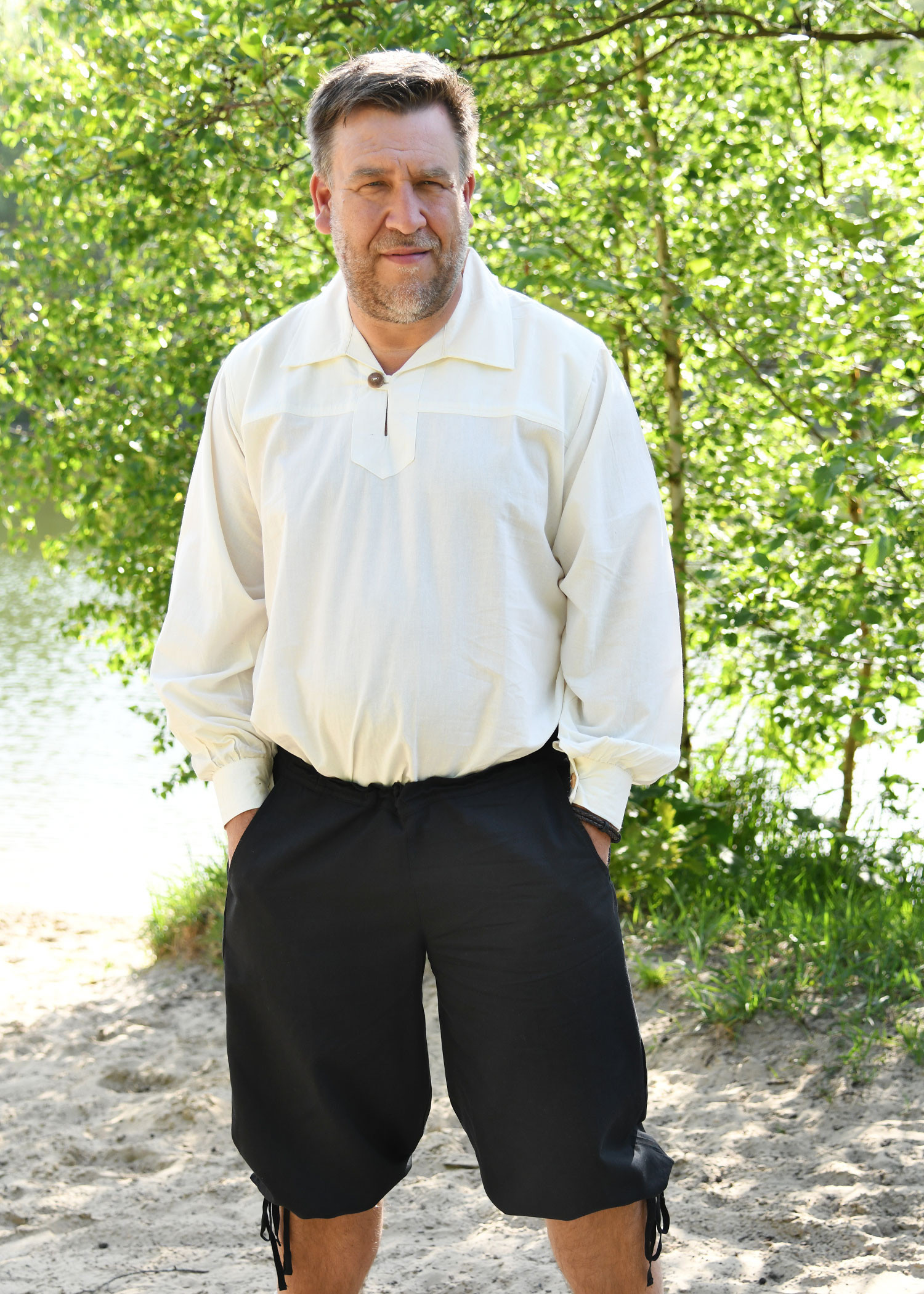 Pantalones pirata con cordones modelo Jonte, color negro