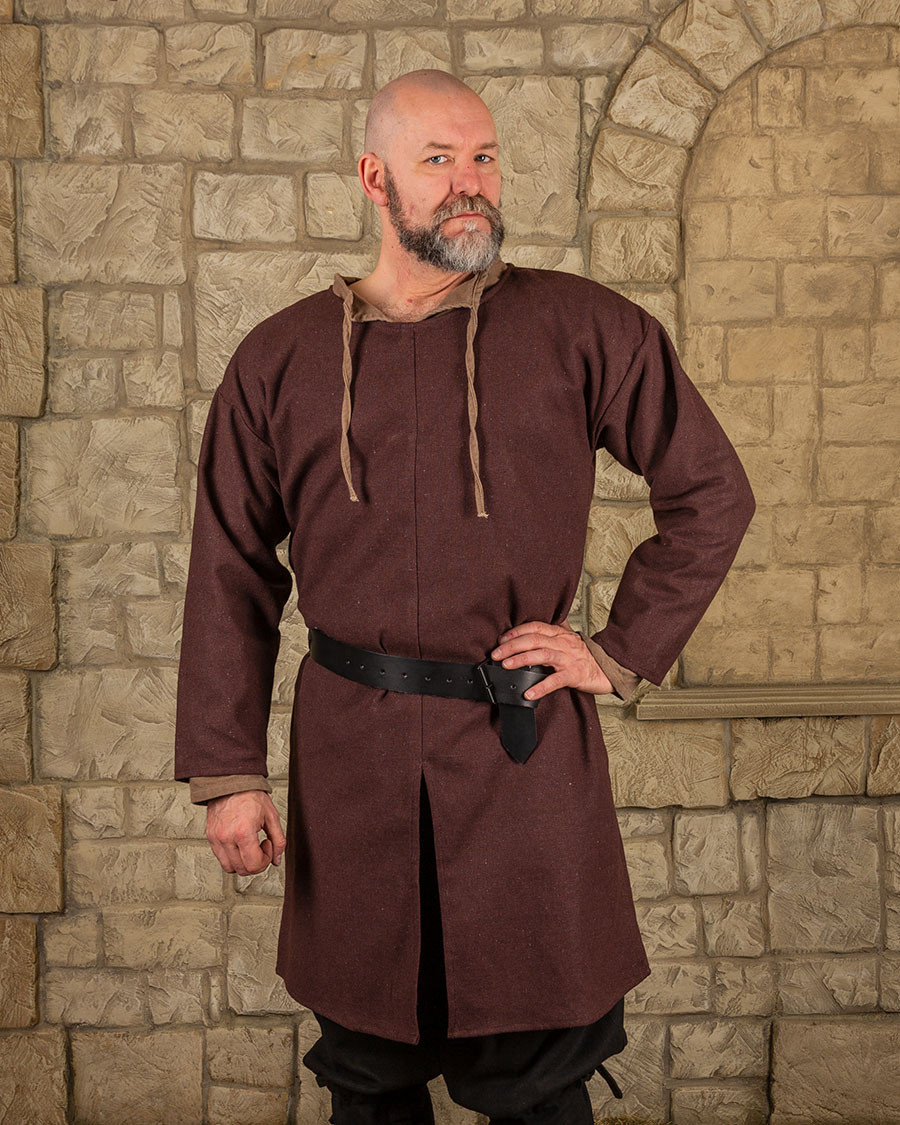 Túnica medieval marrón modelo Godwin