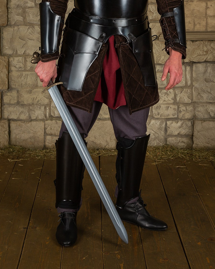 Escarcelas acabado ennegrecido modelo Markward