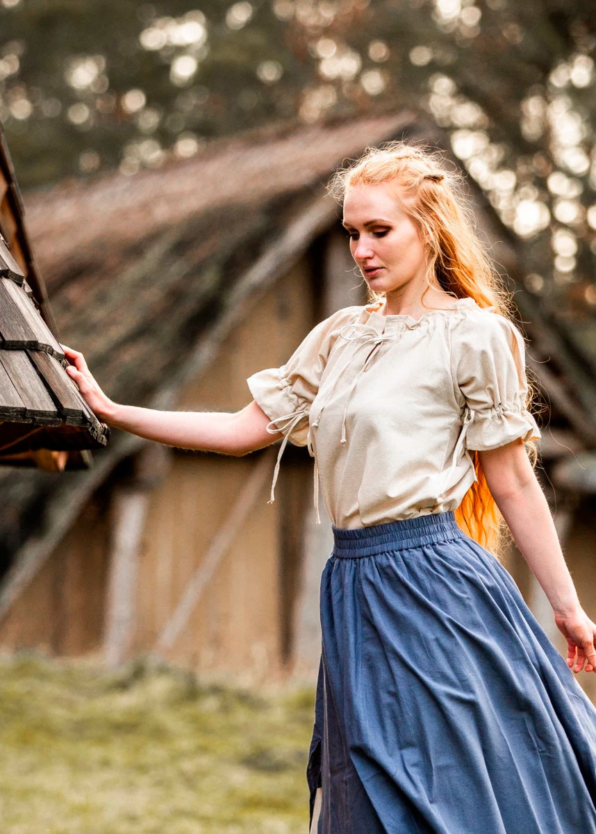 Blusa medieval manga corta modelo Verena, blanco natural