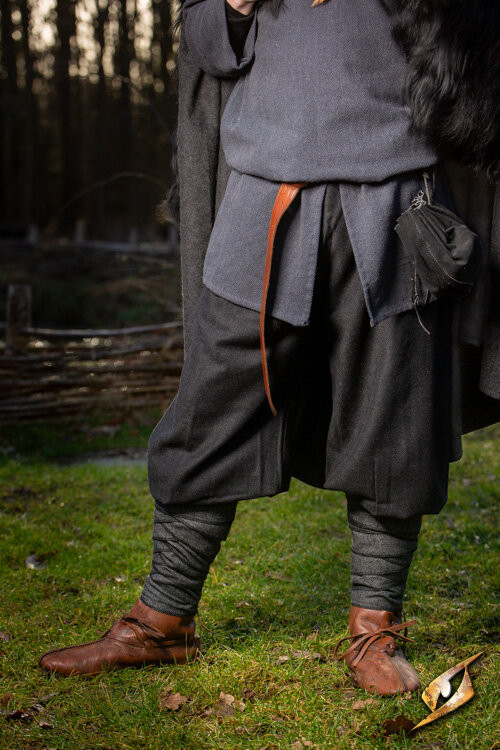 Pantalones vikingos de lana modelo Ull Rus, negro