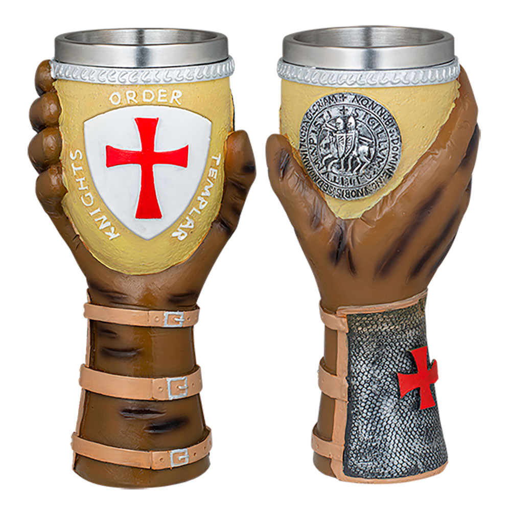 Copa con mano orden caballeros templarios (18 cm.)