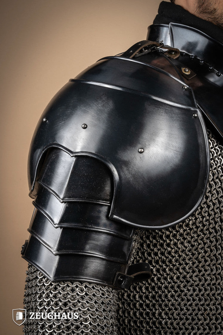 Pareja hombreras Caballero Medieval, acabado negro