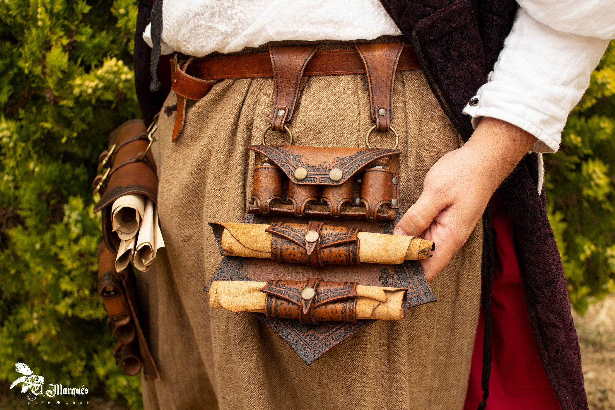 Bolsa 4 pócimas para alquimista medieval con porta-pergaminos