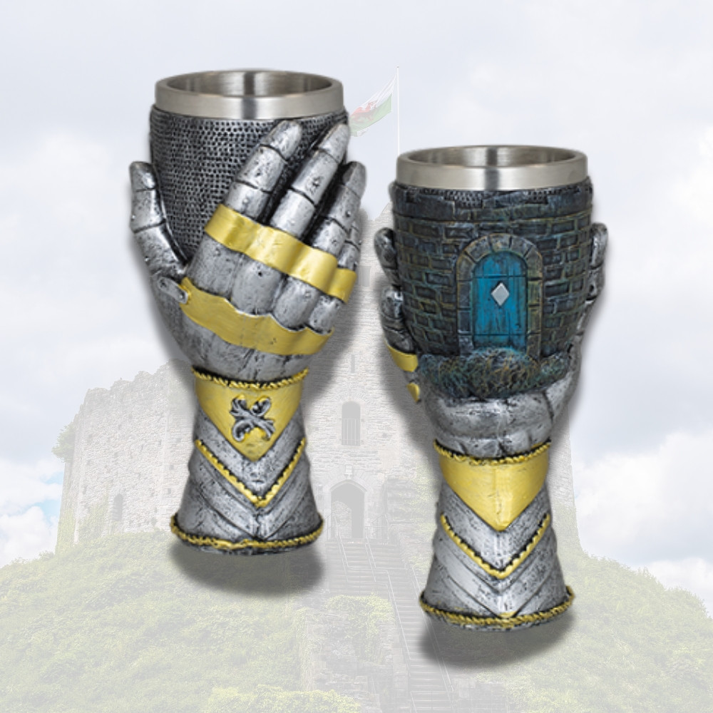 Copa medieval en resina mano de Guerrero