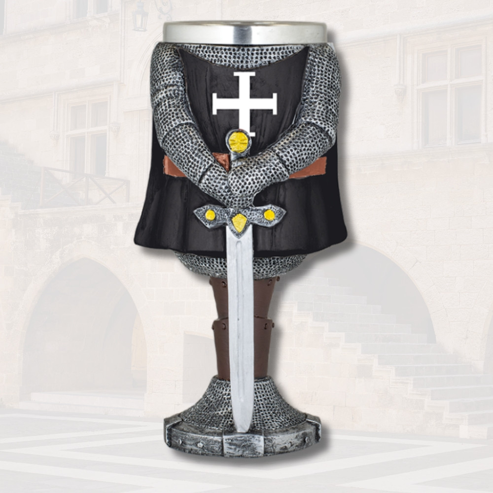 Copa medieval en resina diseño Caballero Templario