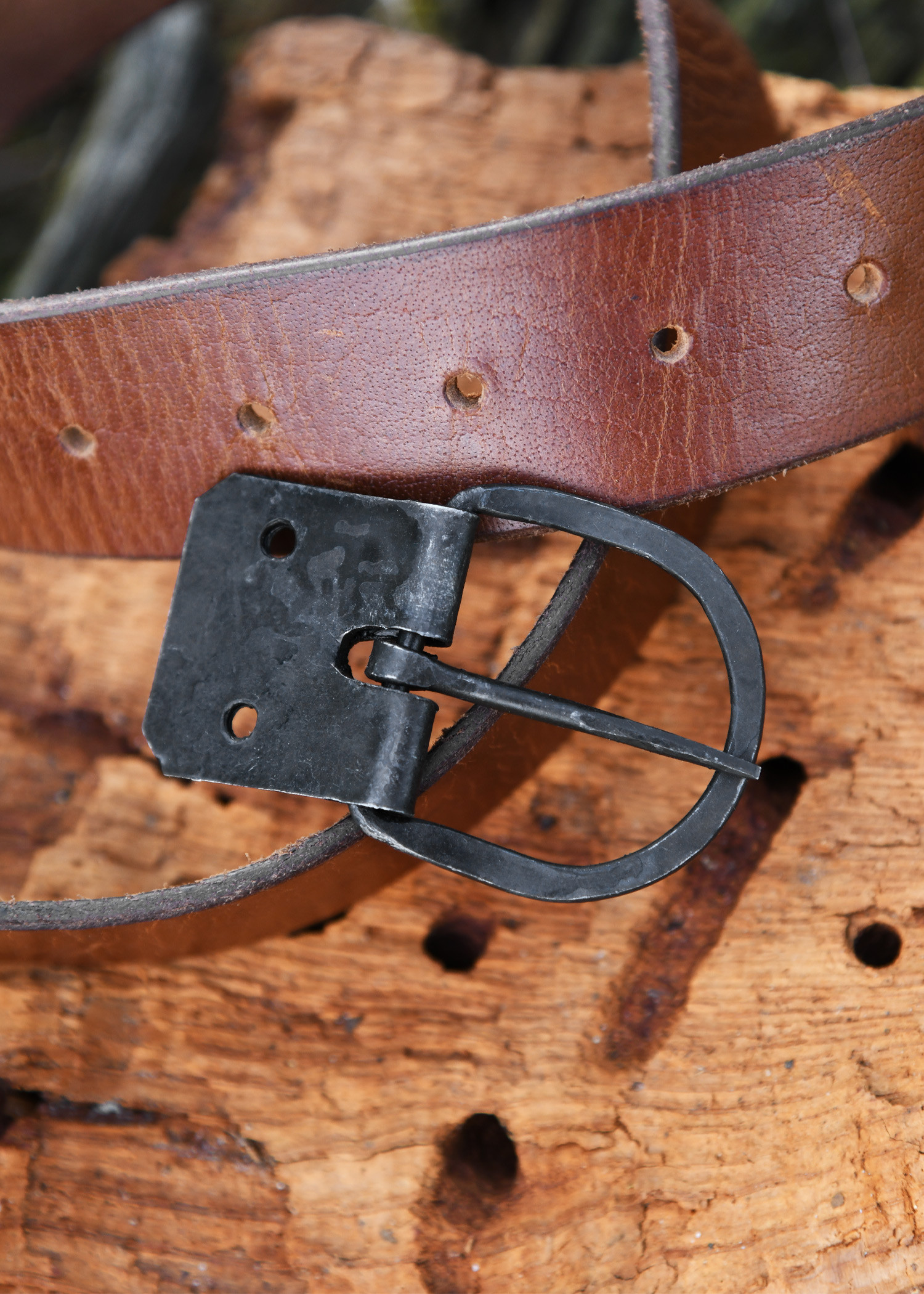 Hebilla forjada a mano con chapa, cinturones aprox. 38 mm de ancho