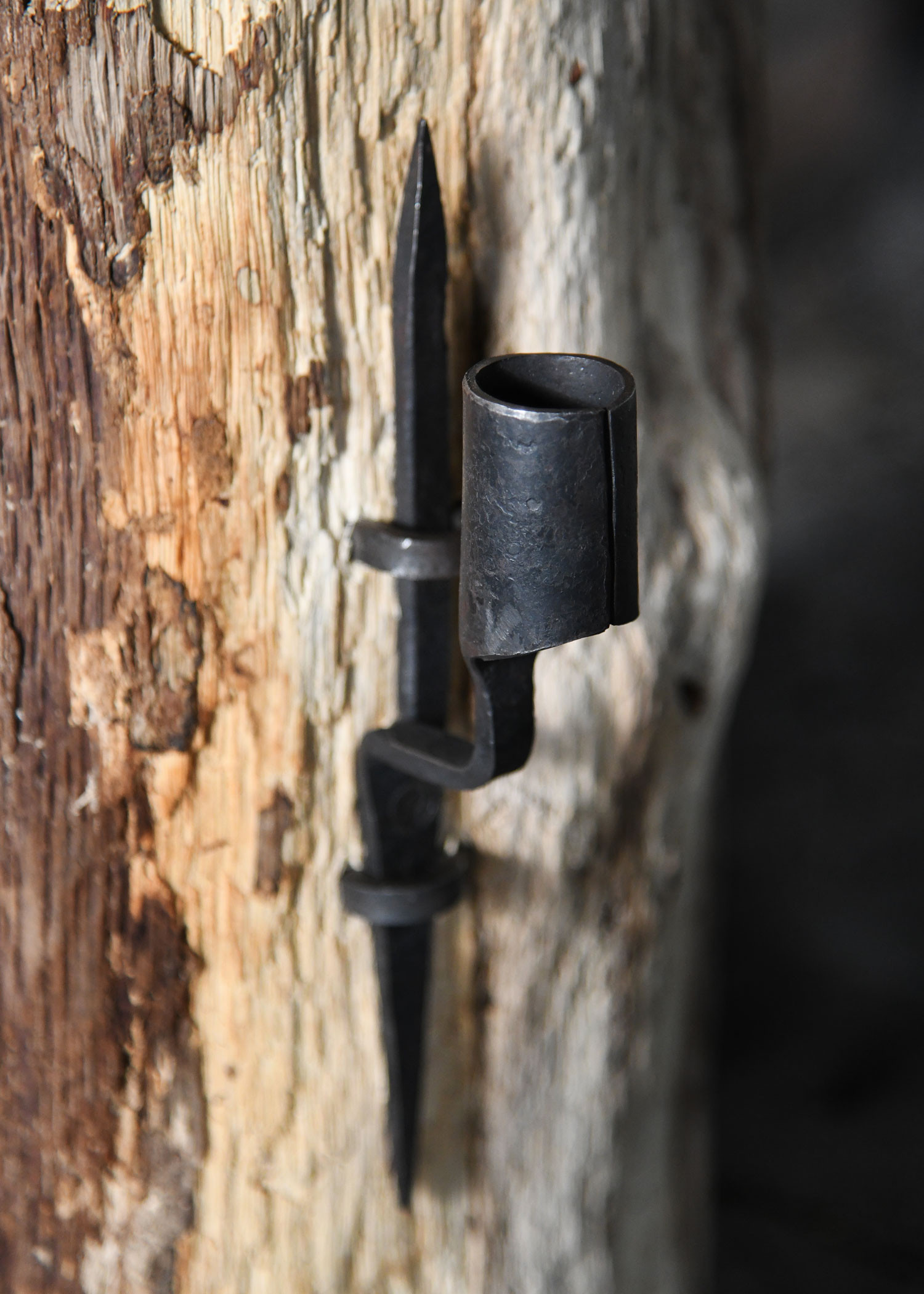 Candelabro medieval de pared 1 vela, forjado a mano