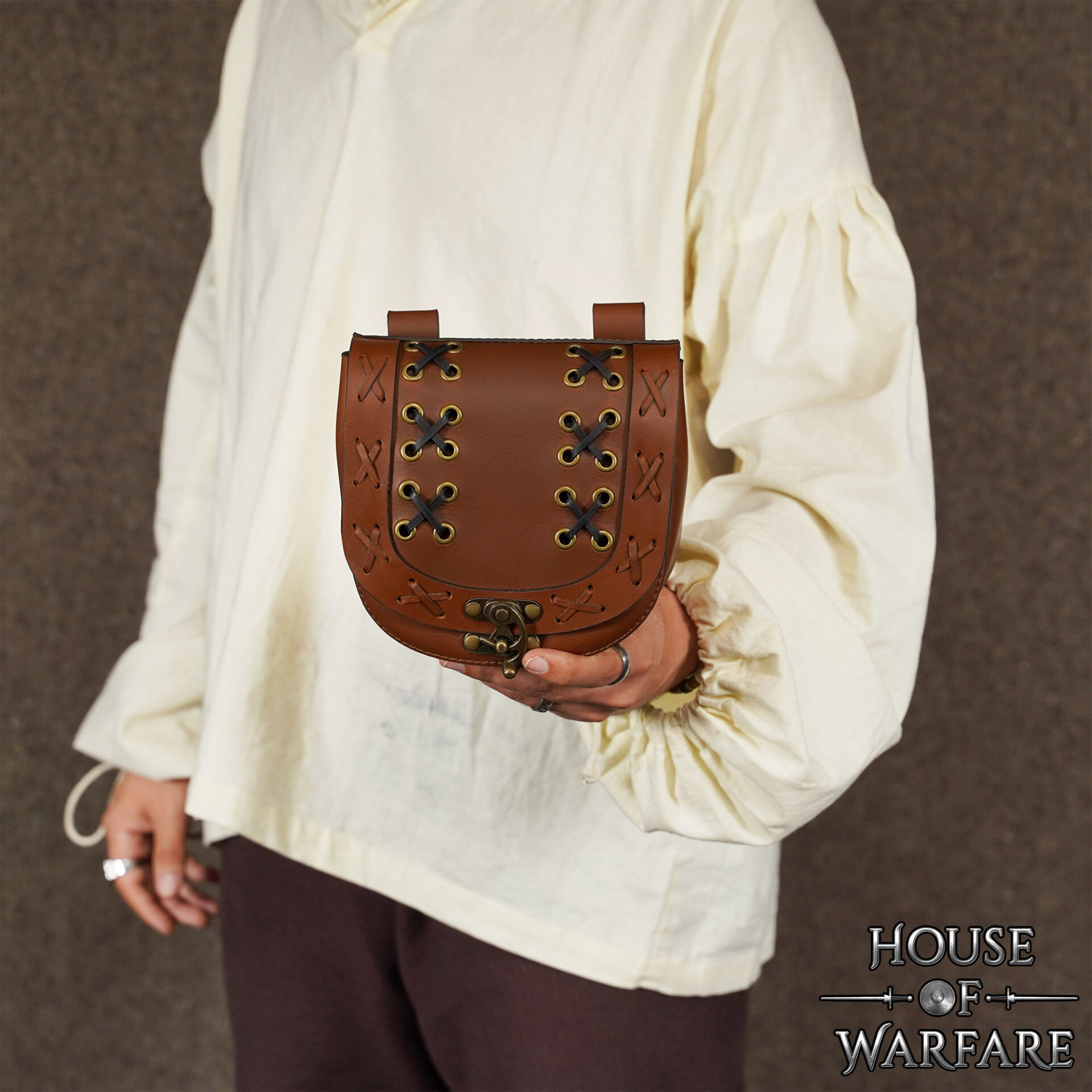 Bolso medieval con cordones para cinturón, color marrón