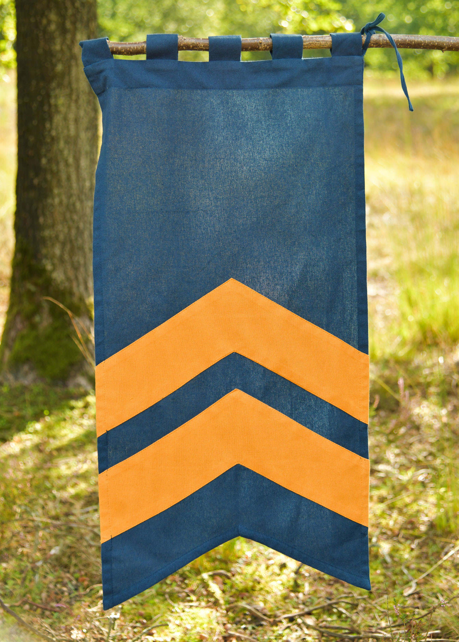 Estandarte medieval de rayas, azul-amarillo