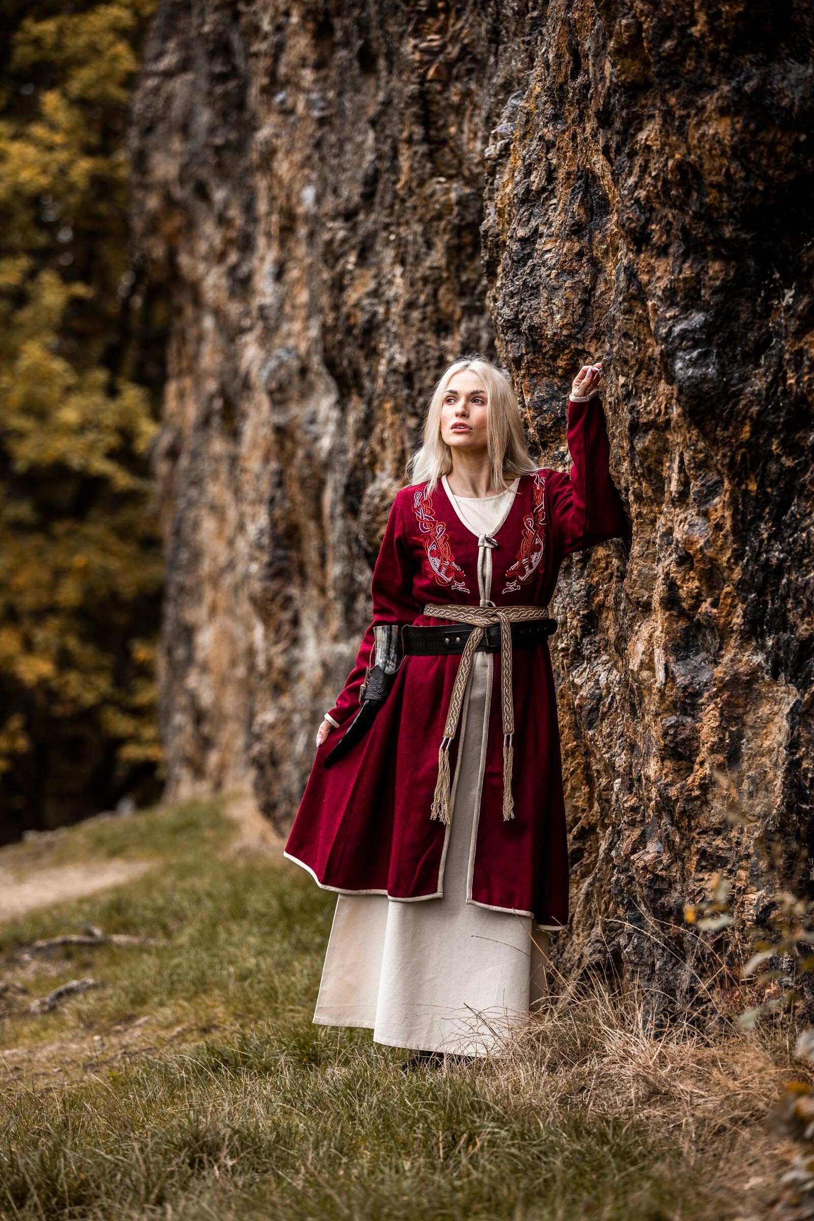 Abrigo vikingo para mujer Birka Skadi, color rojo