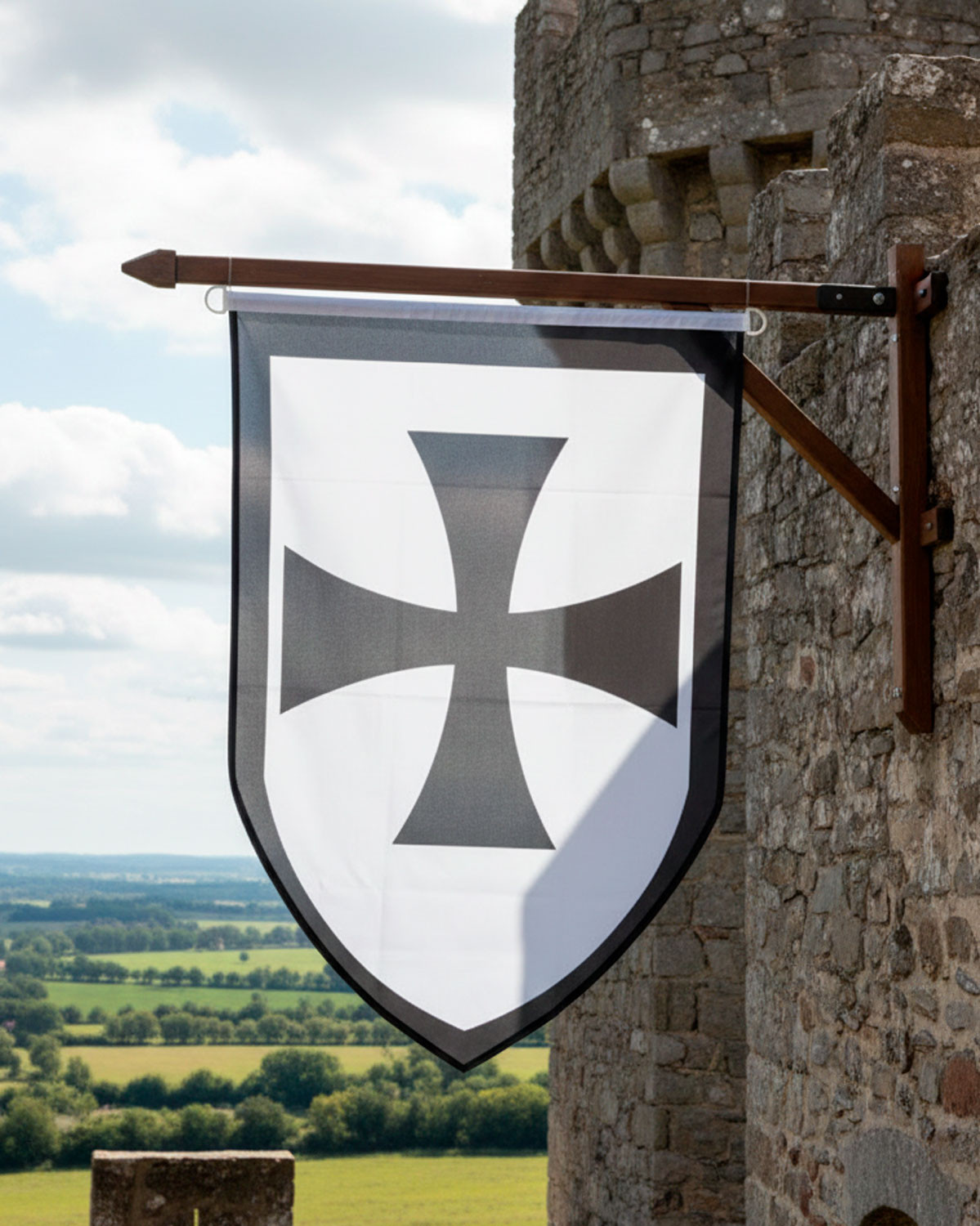 Estandarte medieval en pico con Cruz Paté, 100 x 70