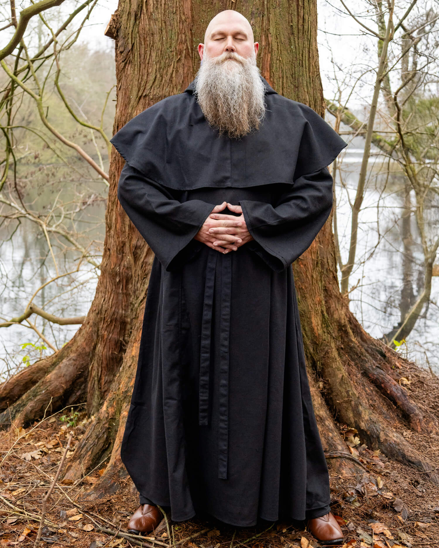 Traje de monje en algodón modelo Adson, color negro